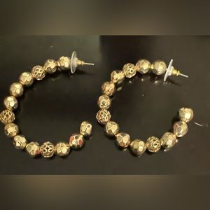 🦋 2 for $10!🦋 NEW! Large Gold Hoop Earrings